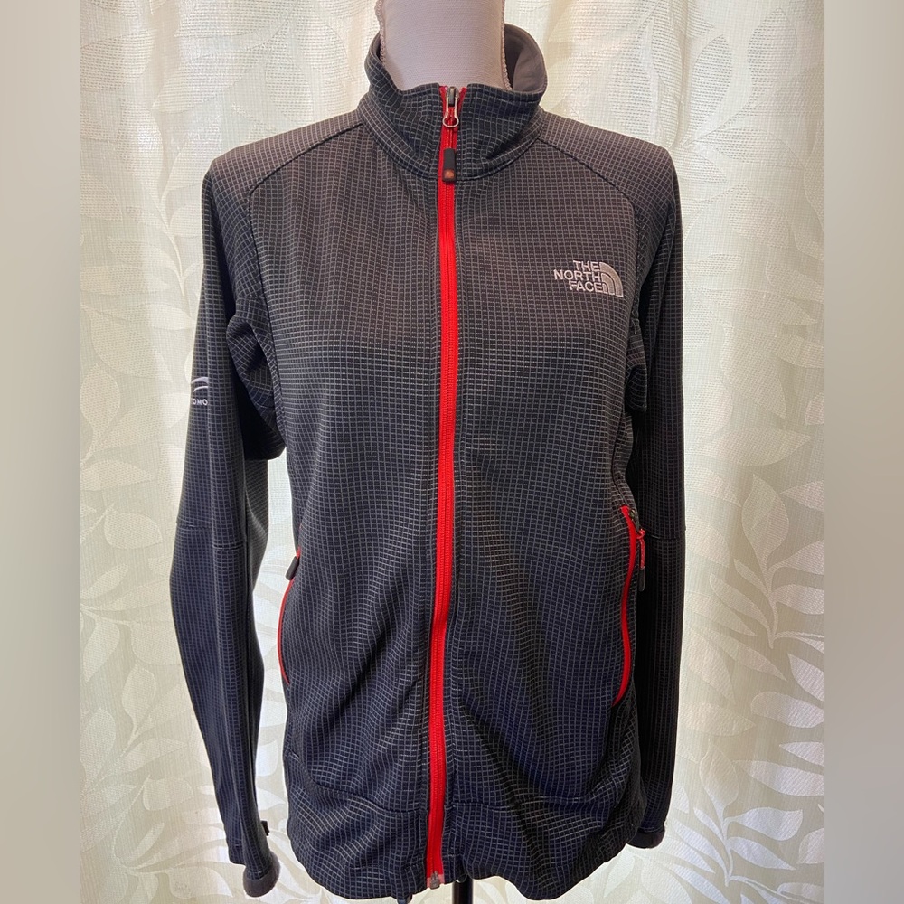 The North Face Men’s Summit Series Jacket. Size Regular S/P